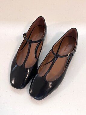 Madewell:  The Mylie T-Strap Flat in Leather